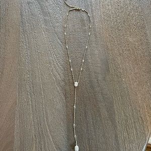 Kendra Scott Claudia Necklace in Gold.